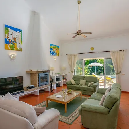 Beach Villa Casa De Amanha 450 Mts To The Beach With Beautiful Garden And Heated Saltwater Pool Albufeira Exterior photo