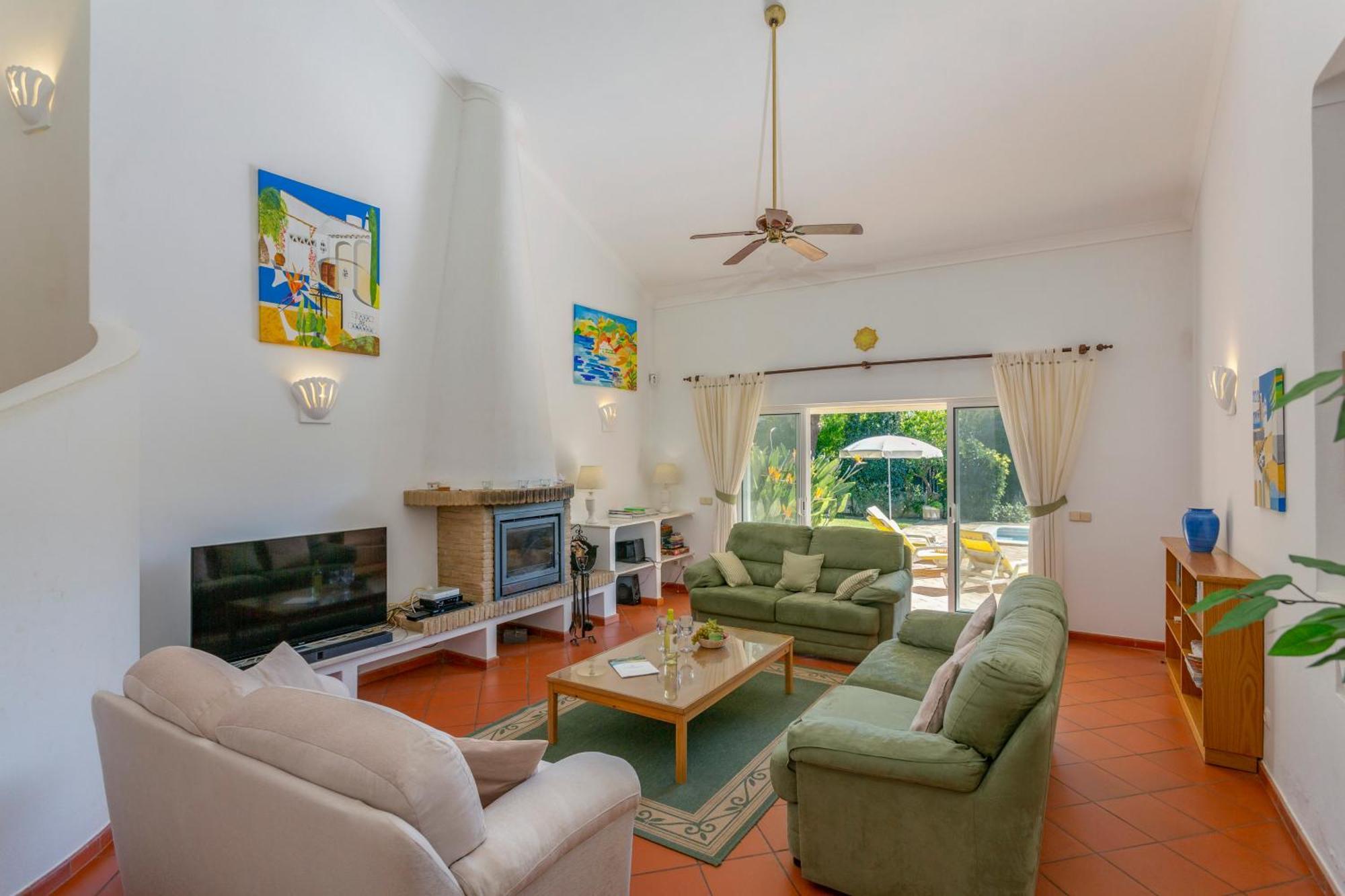 Casa De Amanha 450 Mts To The With Beautiful Garden And Heated Saltwater Pool Albufeira