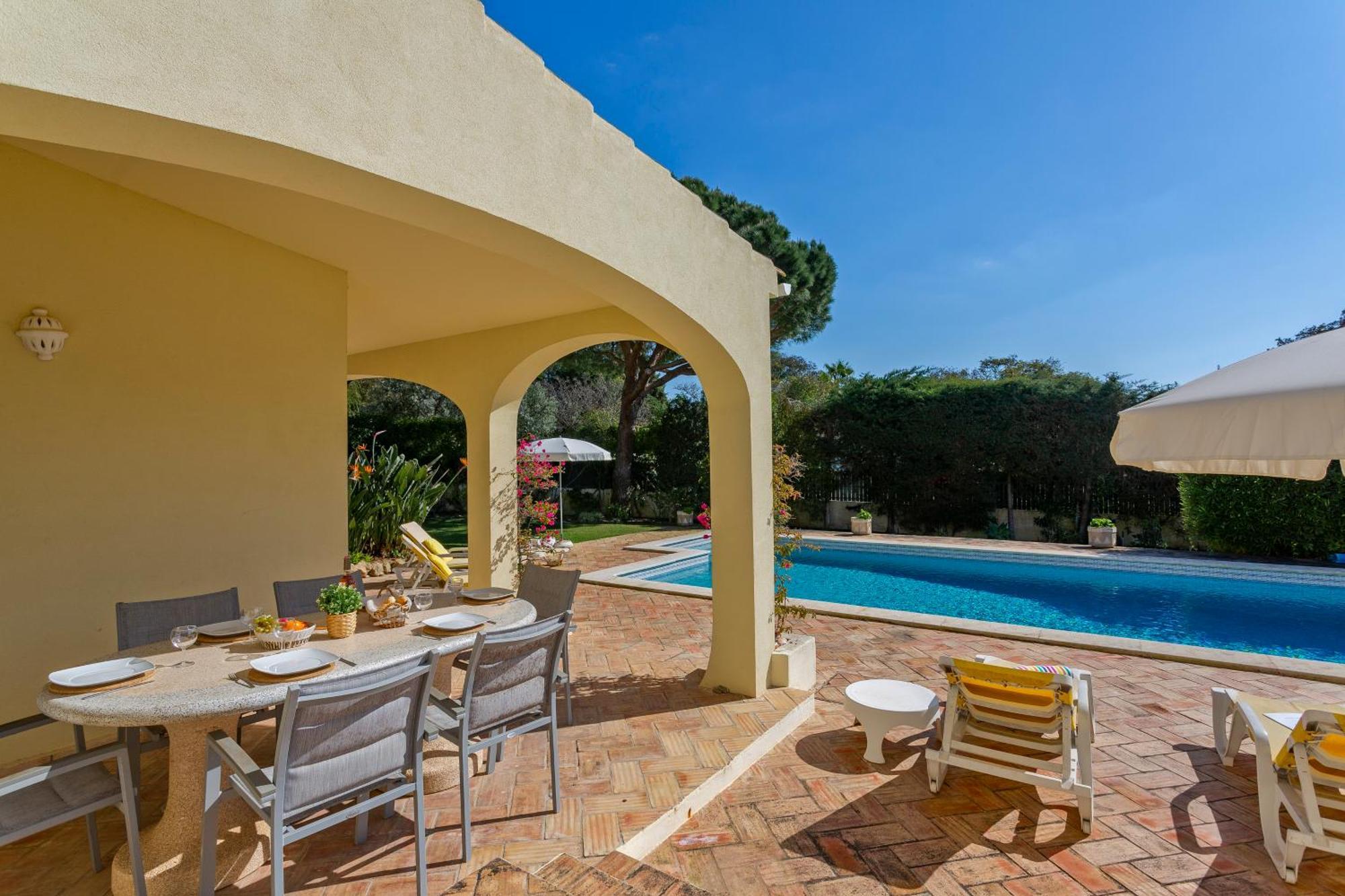 Casa De Amanha 450 Mts To The With Beautiful Garden And Heated Saltwater Pool Villa