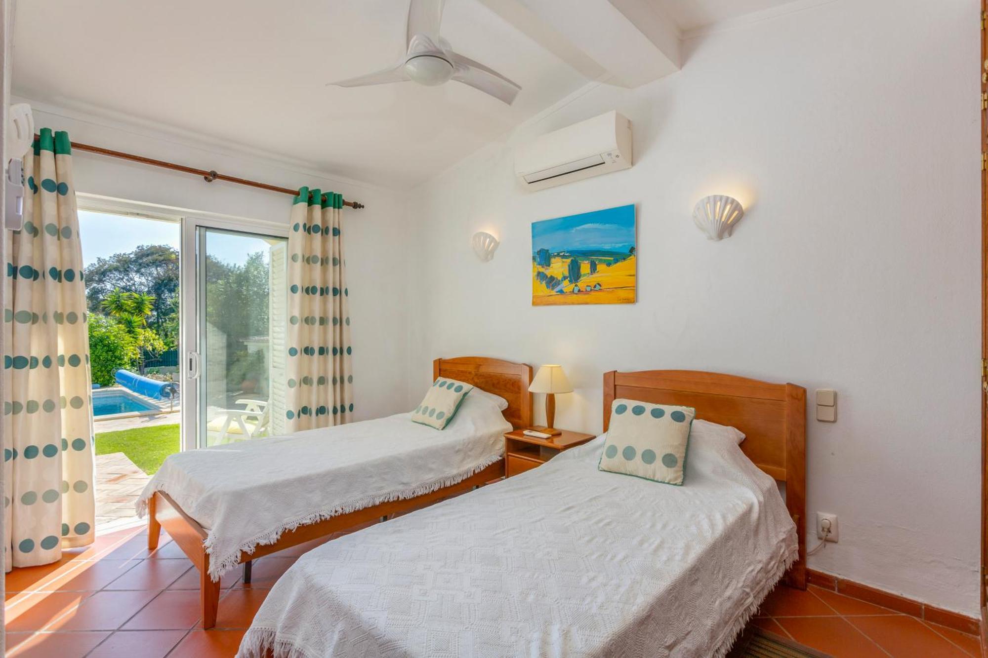 Casa De Amanha 450 Mts To The With Beautiful Garden And Heated Saltwater Pool * Albufeira