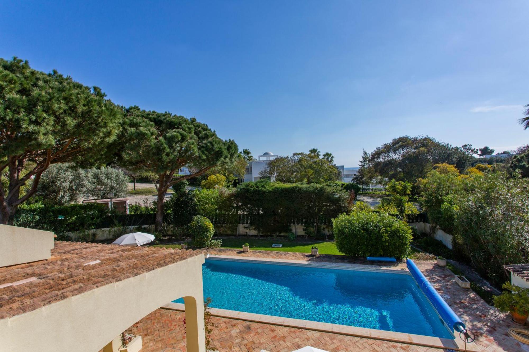 Casa De Amanha 450 Mts To The With Beautiful Garden And Heated Saltwater Pool Villa Albufeira