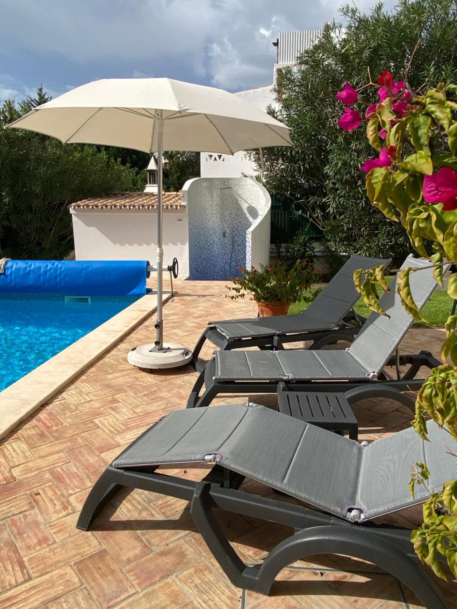 Villa Casa De Amanha 450 Mts To The With Beautiful Garden And Heated Saltwater Pool *